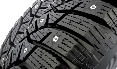 Bridgestone Blizzak Spike-02 215/65R16 98T